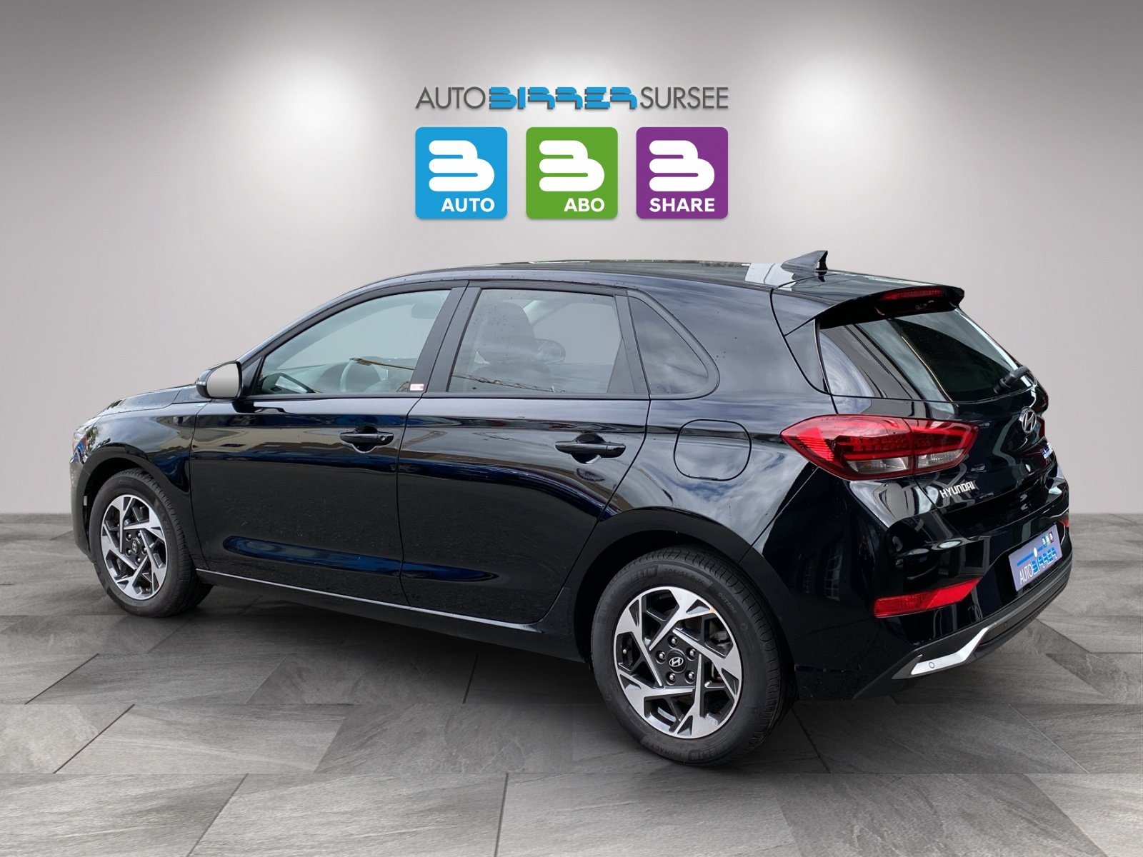 HYUNDAI i30 1.5 T-GDi Amplia, Mild-Hybrid Petrol/Electric, Second hand / Used, Automatic - 7