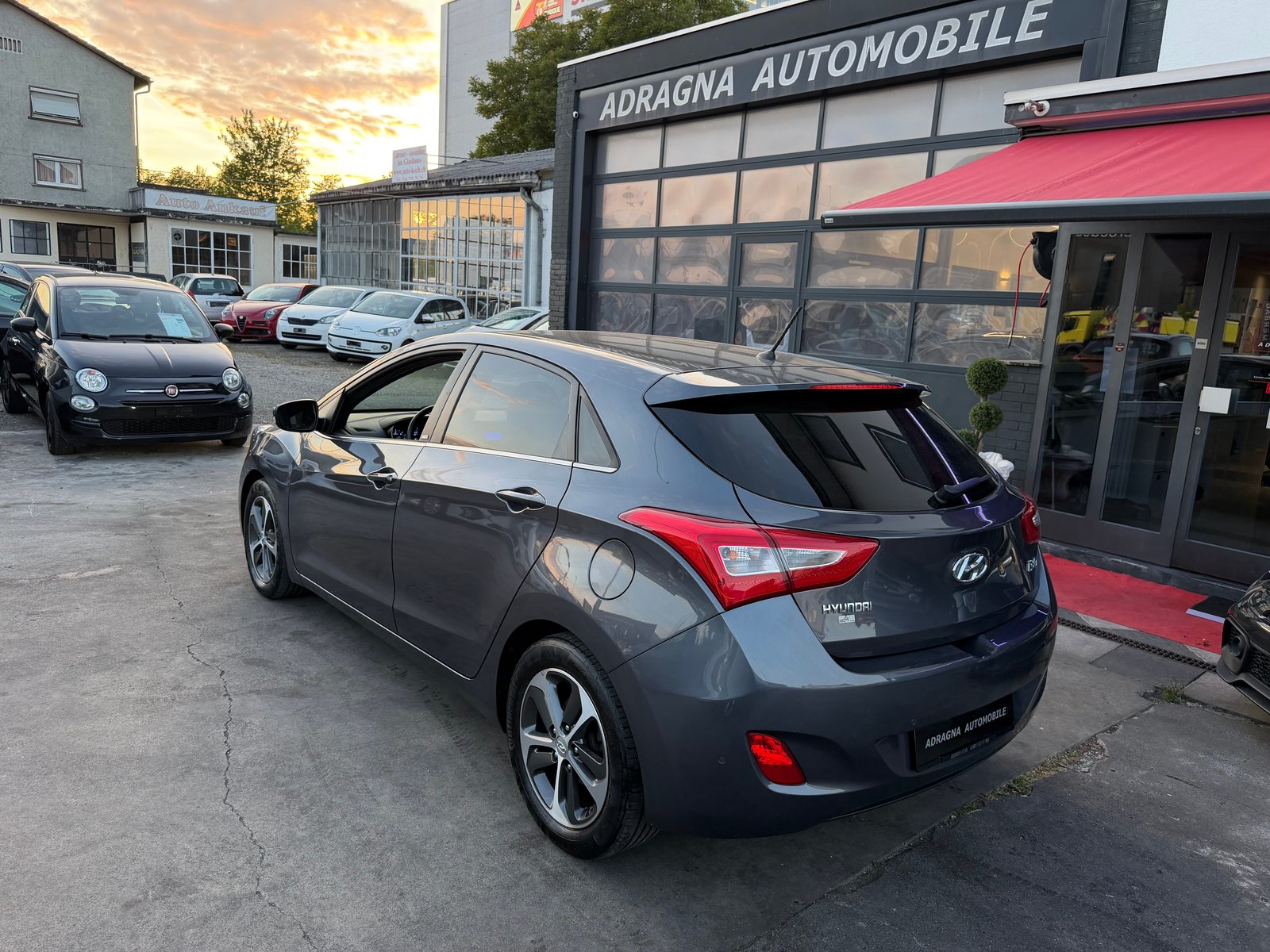 HYUNDAI i30 1.6 CRDi GO Automatic DCT, Diesel, Occasion / Utilisé, Automatique - 6