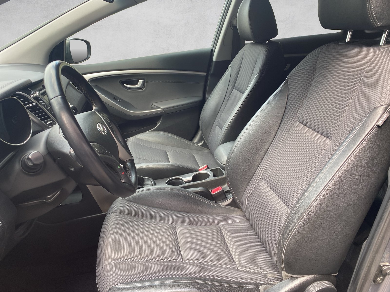 HYUNDAI i30 1.6 GDI Premium, Petrol, Second hand / Used, Manual - 6