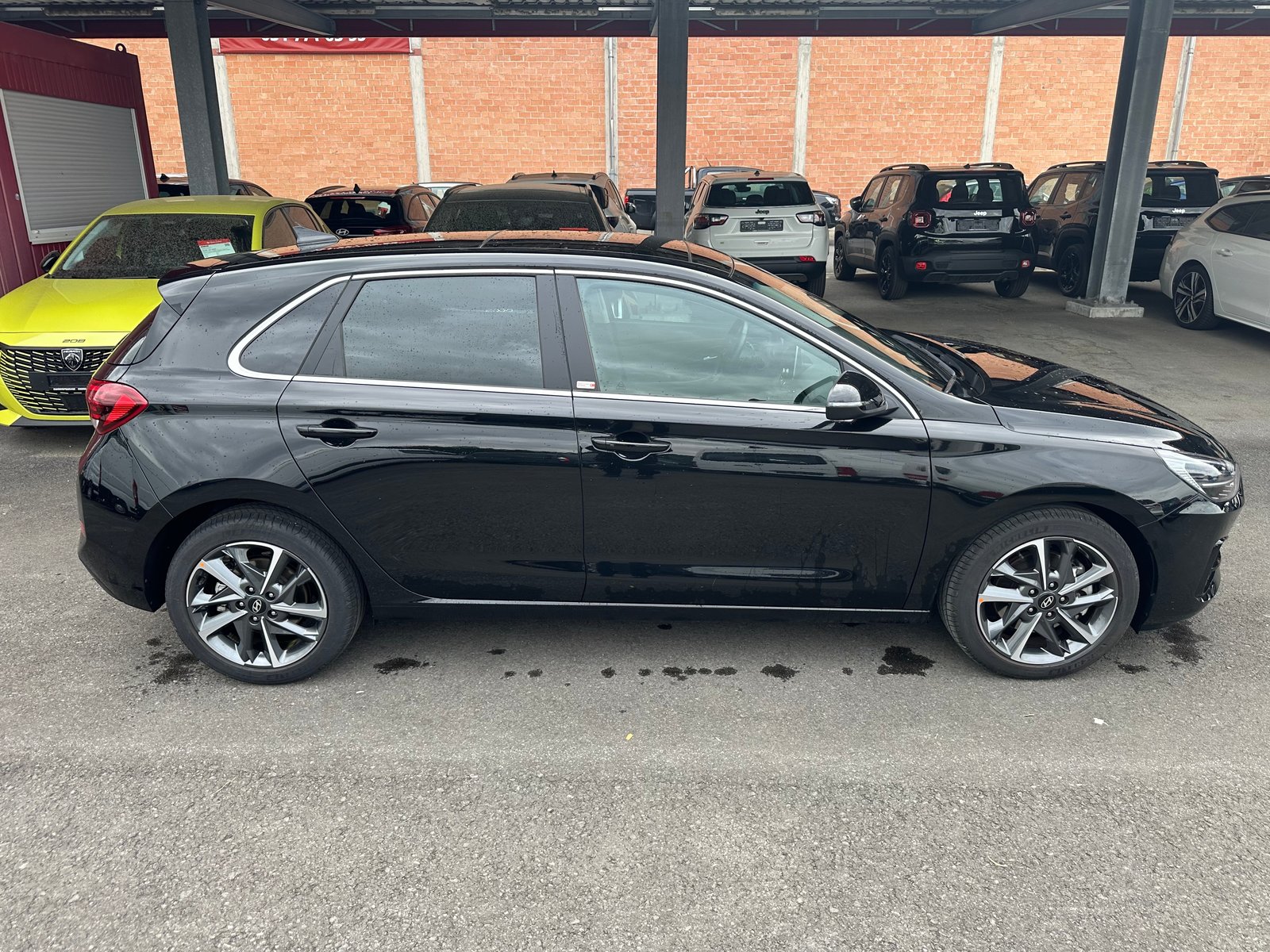 HYUNDAI i30 1.5 T-GDi Vertex 48V MH DCT, Mild-Hybrid Benzin/Elektro, Occasion / Gebraucht, Automatik - 2