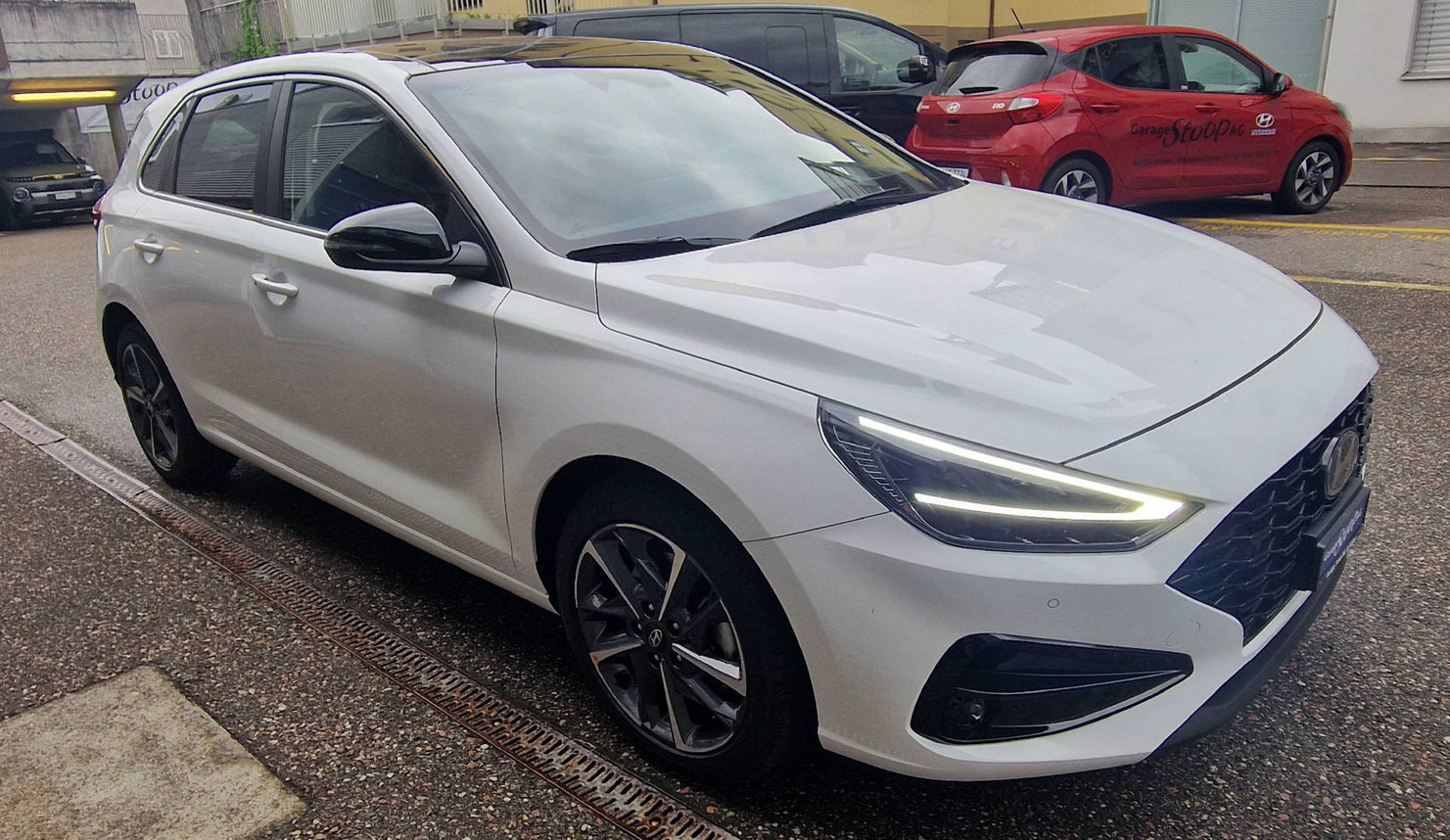 HYUNDAI i30 1.5 T-GDi Vertex, Mild-Hybrid Benzin/Elektro, Occasion / Gebraucht, Automatik - 7