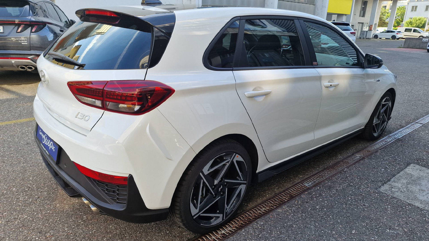 HYUNDAI i30 1.5 T-GDi N-Line, Mild-Hybrid Benzin/Elektro, Occasion / Gebraucht, Automatik - 6