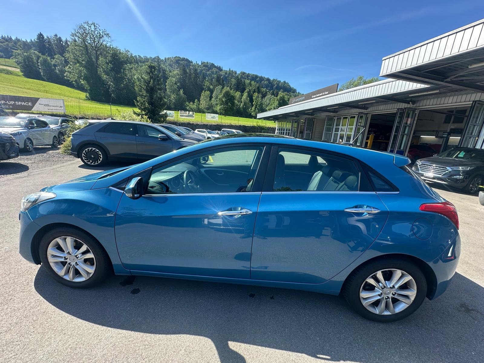 HYUNDAI i30 1.6 GDI Premium Automatic, Benzin, Occasion / Gebraucht, Automatik - 4