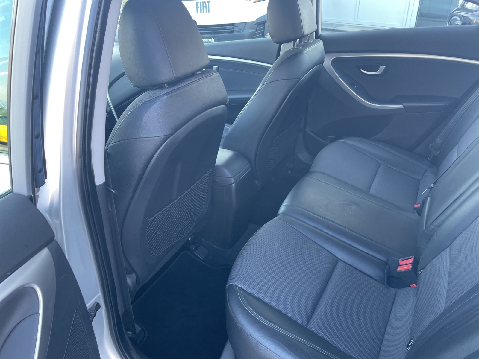HYUNDAI i30 1.6 GDi Style, Benzin, Occasion / Gebraucht, Automatik - 7