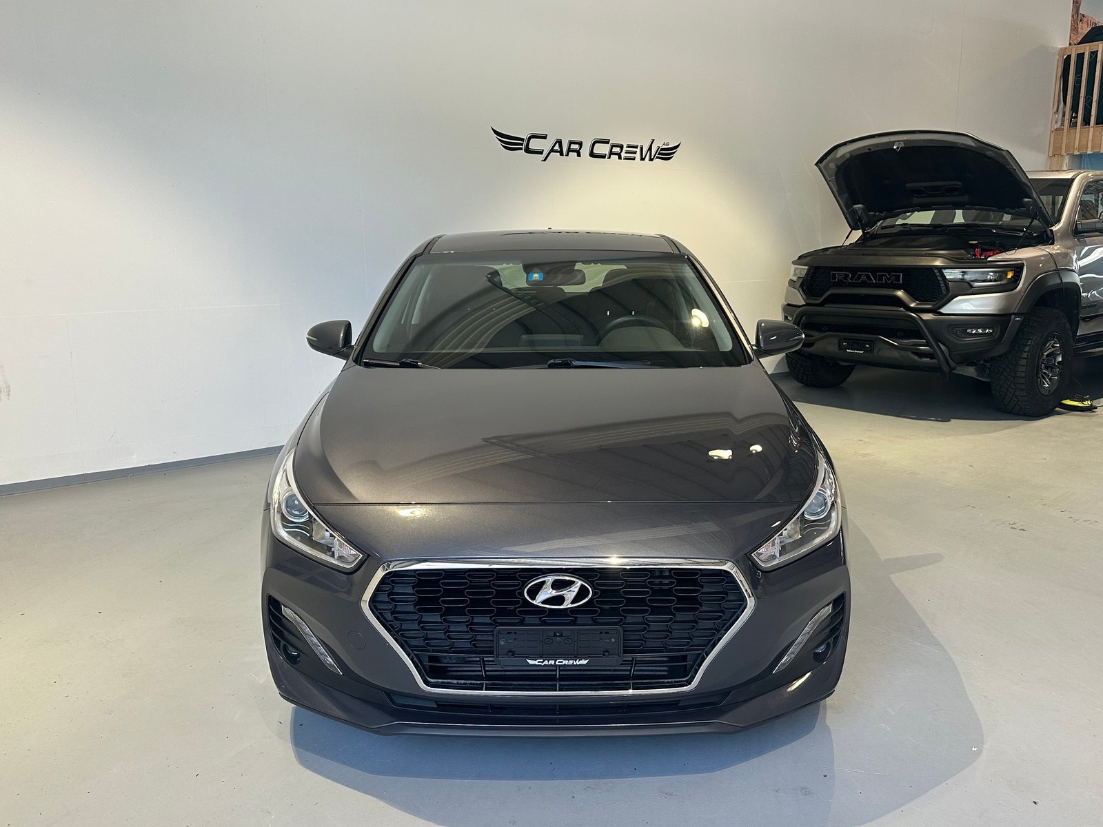 HYUNDAI i30 1.4 T-GDI Amplia DCT, Petrol, Second hand / Used, Automatic - 2