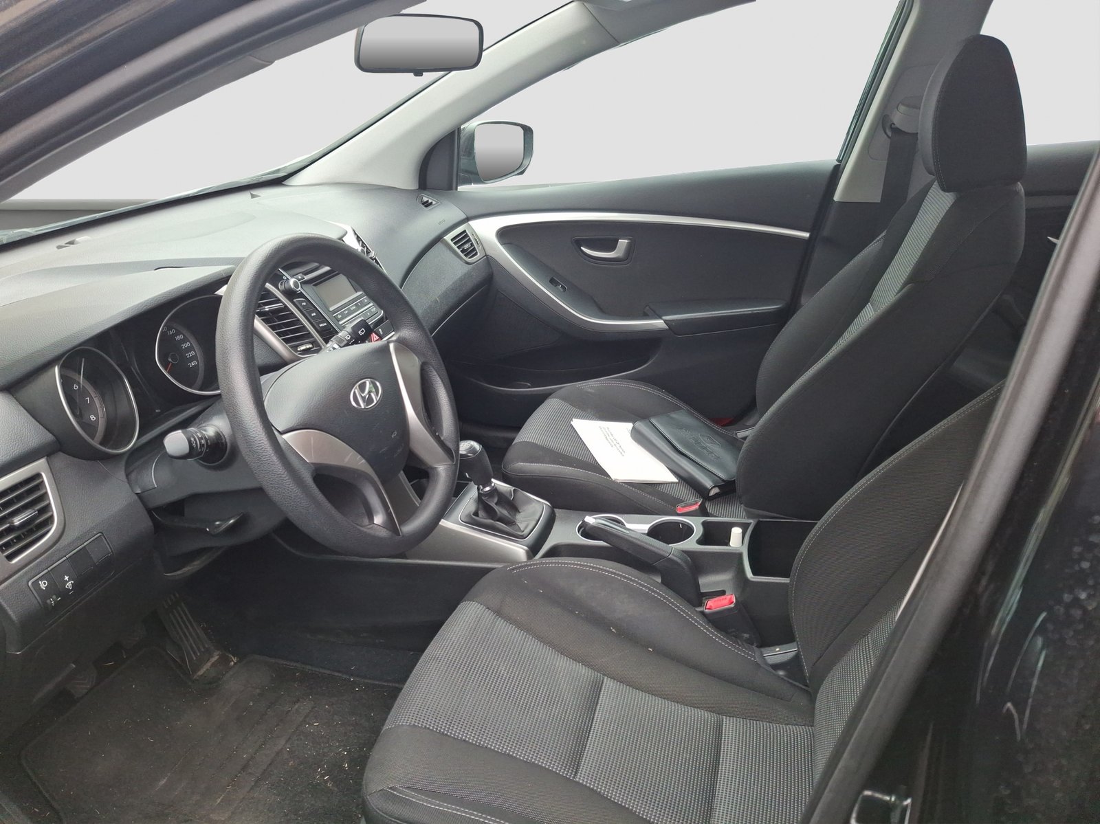 HYUNDAI i30 1.4 Comfort, Essence, Occasion / Utilisé, Manuelle - 5