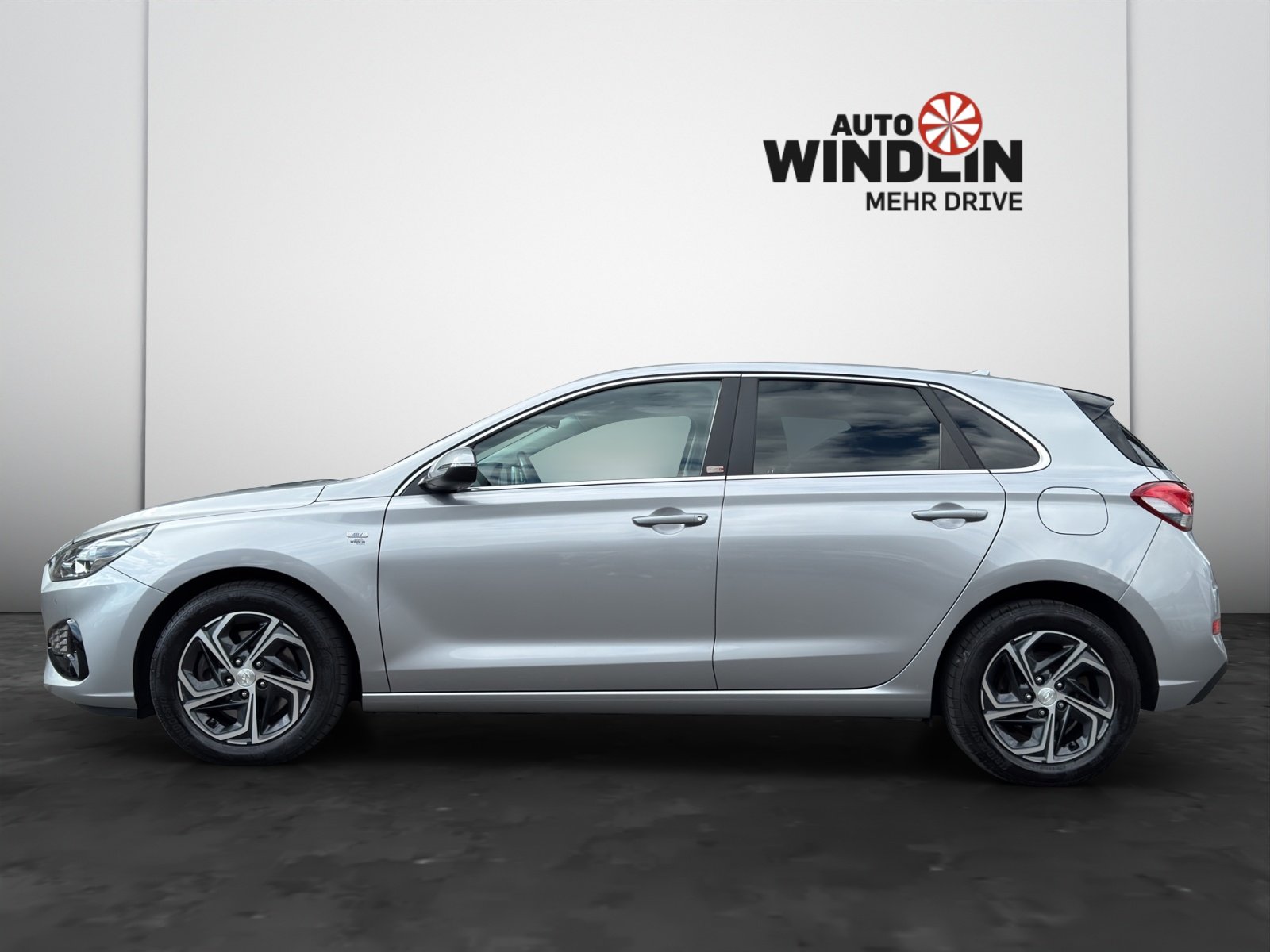 HYUNDAI i30 1.5 T-GDi Amplia, Mild-Hybrid Petrol/Electric, Second hand / Used, Automatic - 3