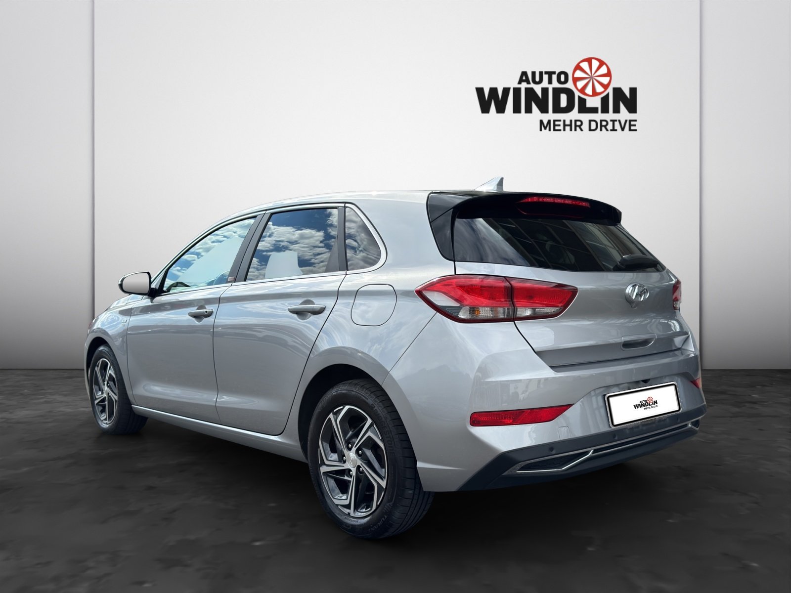 HYUNDAI i30 1.5 T-GDi Amplia, Mild-Hybrid Petrol/Electric, Second hand / Used, Automatic - 4