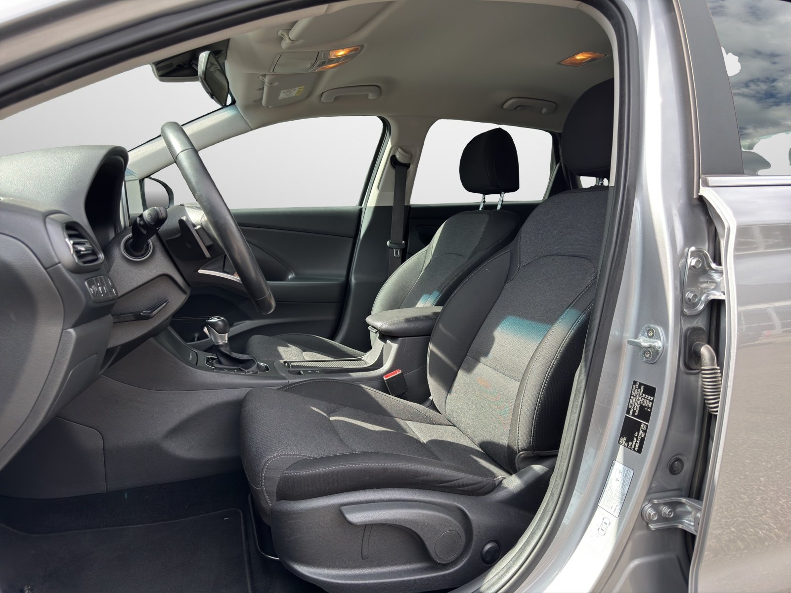 HYUNDAI i30 1.5 T-GDi Amplia, Mild-Hybrid Petrol/Electric, Second hand / Used, Automatic - 5