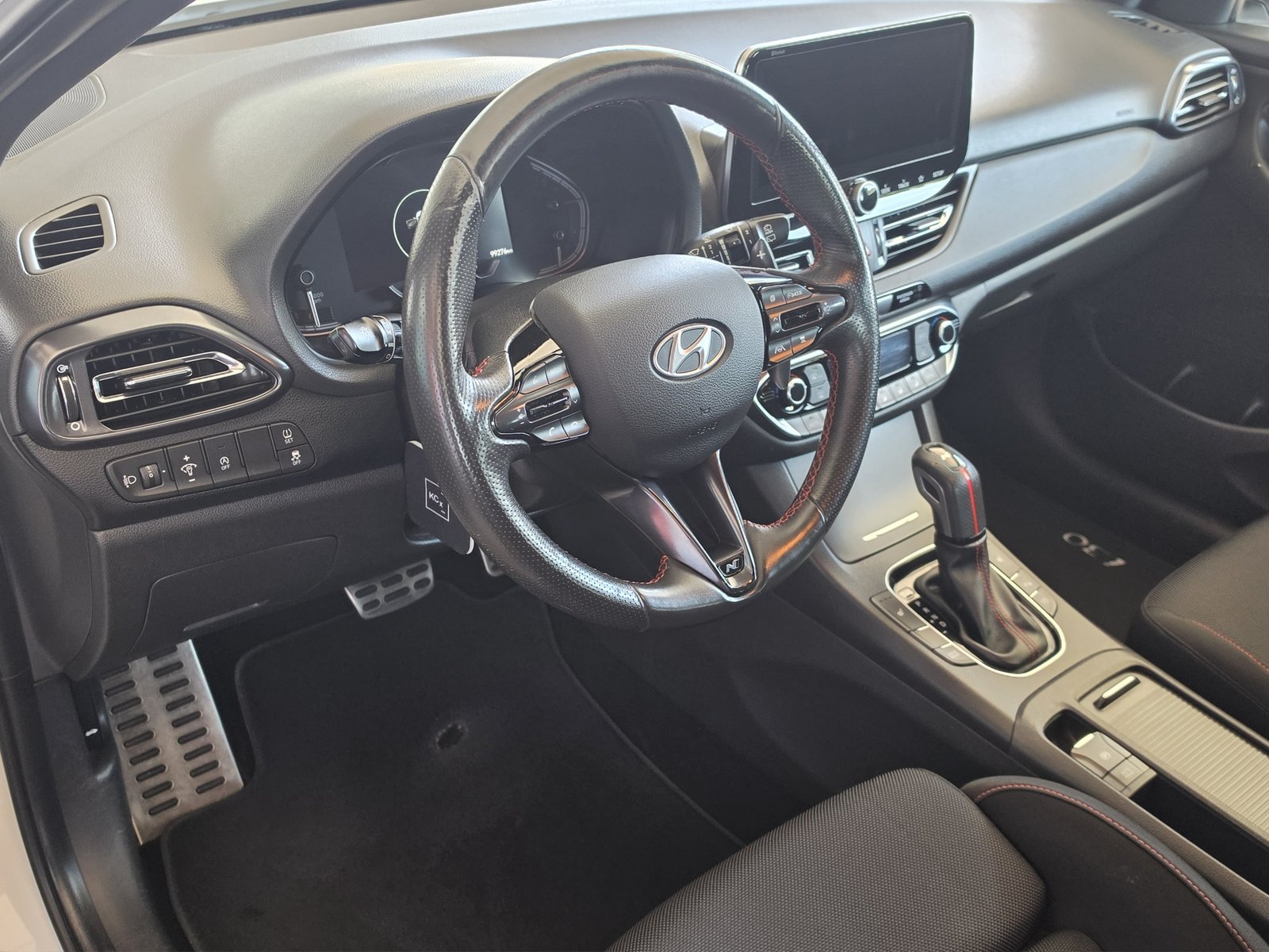 HYUNDAI i30 1.5 T-GDi N-Line, Mild-Hybrid Benzin/Elektro, Occasion / Gebraucht, Automatik - 7