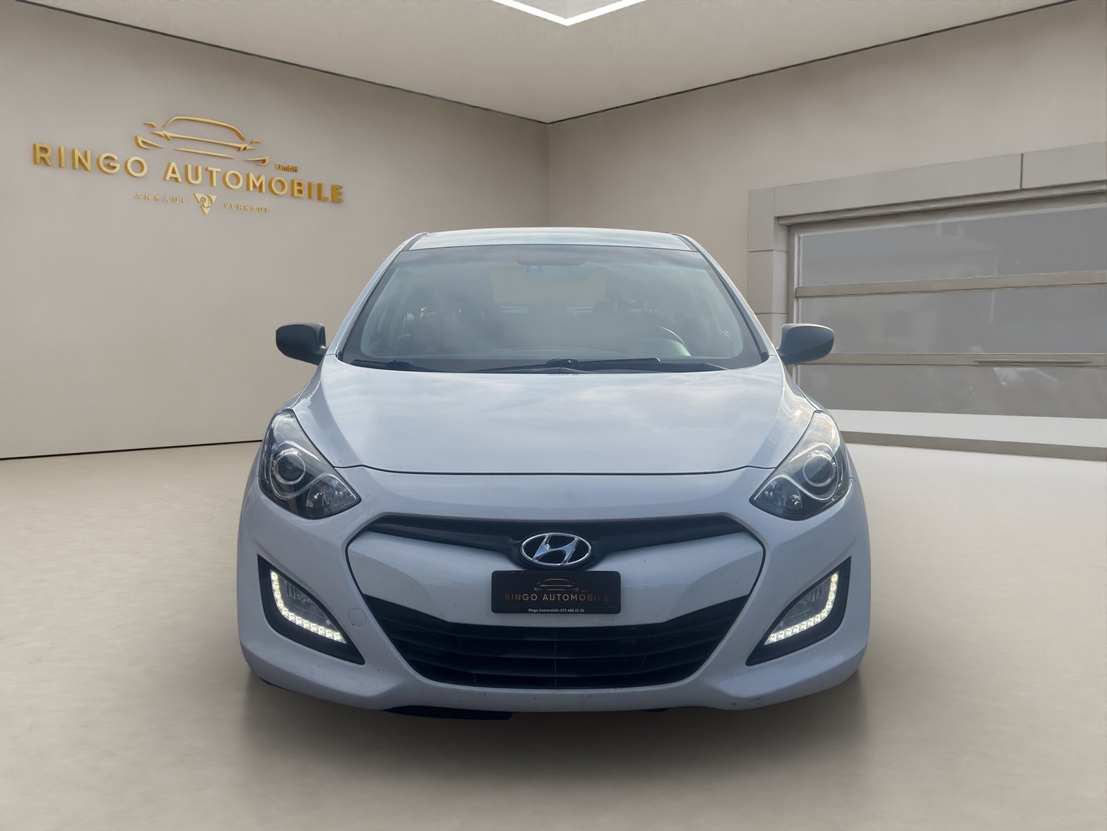 HYUNDAI i30 1.4 CRDI, Diesel, Occasion / Utilisé, Manuelle - 2