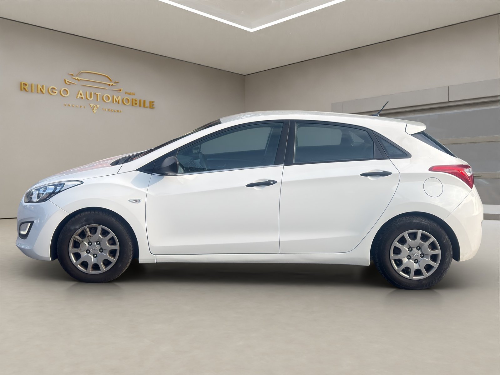 HYUNDAI i30 1.4 CRDI, Diesel, Occasion / Utilisé, Manuelle - 4