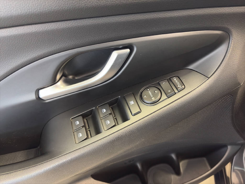 HYUNDAI i30 1.5 T-GDi Amplia, Hybride Leggero Benzina/Elettrica, Occasioni / Usate, Automatico - 3