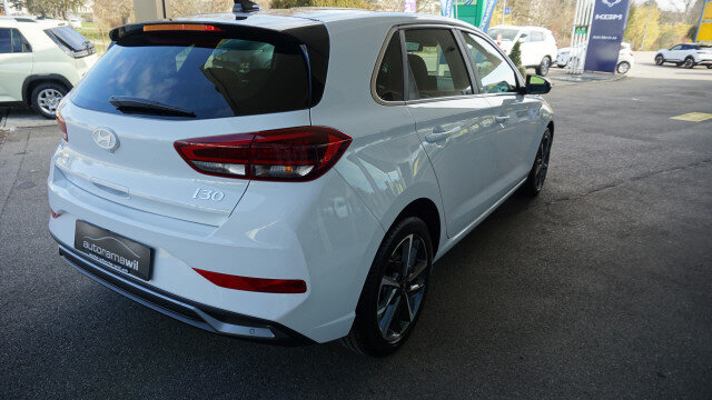HYUNDAI i30 1.5 T-GDi Vertex DCT, Second hand / Used, Automatic - 5