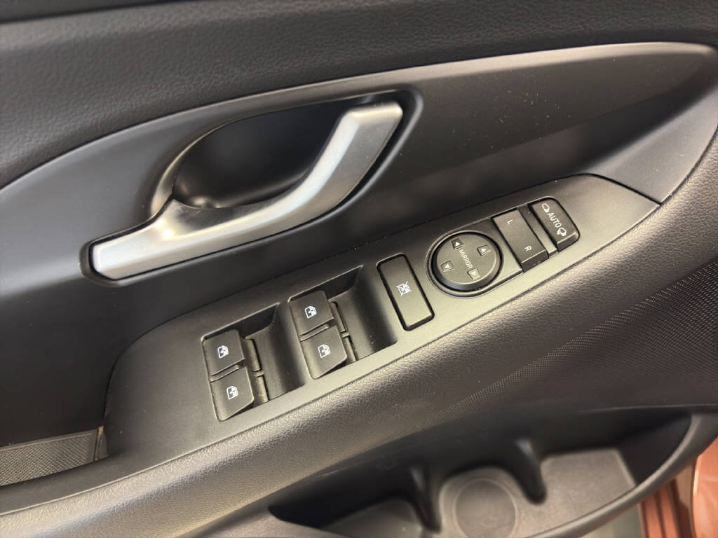 HYUNDAI i30 1.4 T-GDi Launch, Benzina, Occasioni / Usate, Automatico - 3