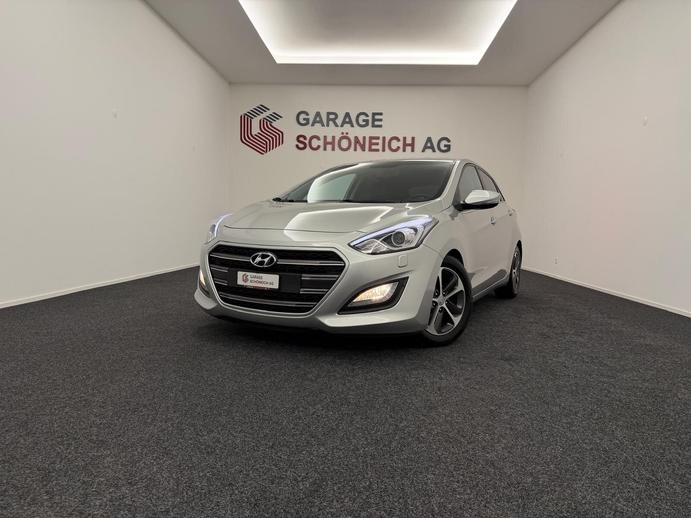 HYUNDAI i30 1.6 GDi Amplia, Petrol, Second hand / Used, Manual