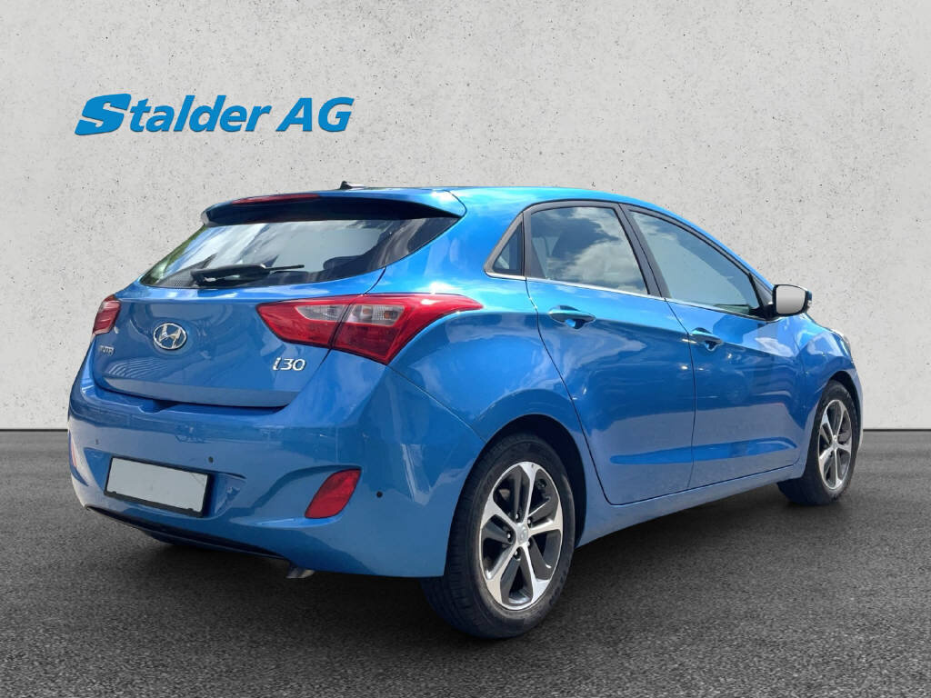 HYUNDAI i30 1.6 GDi Amplia, Petrol, Second hand / Used, Automatic - 6