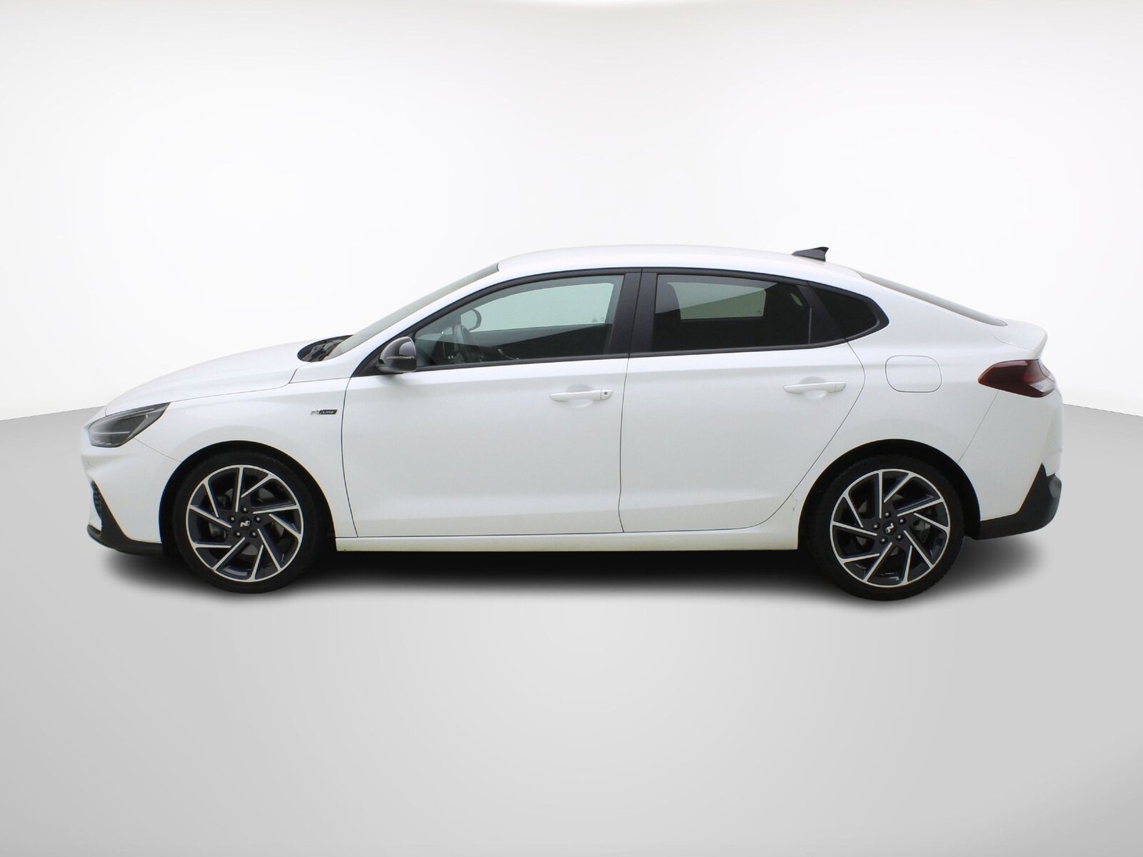 HYUNDAI i30 1.5 T-GDi N-Line, Mild-Hybrid Petrol/Electric, Second hand / Used, Automatic - 3