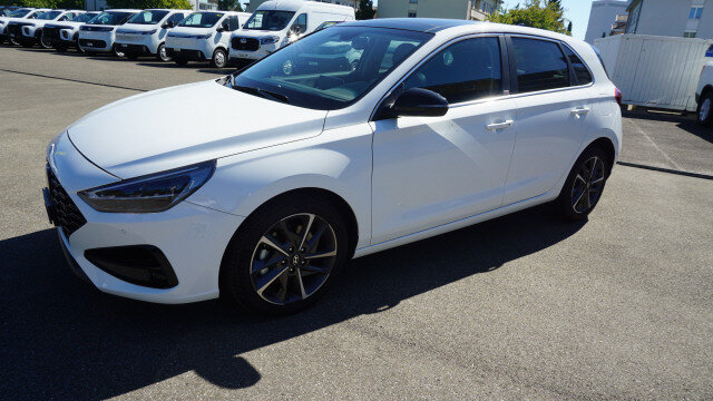 HYUNDAI i30 1.5 T-GDi Vertex DCT, Second hand / Used, Automatic - 2
