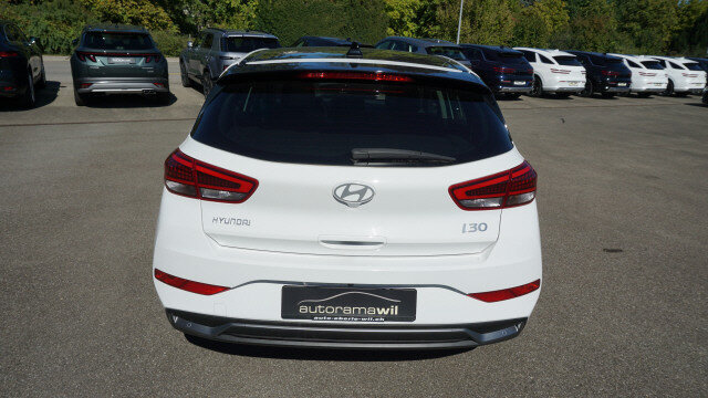 HYUNDAI i30 1.5 T-GDi Vertex DCT, Second hand / Used, Automatic - 6