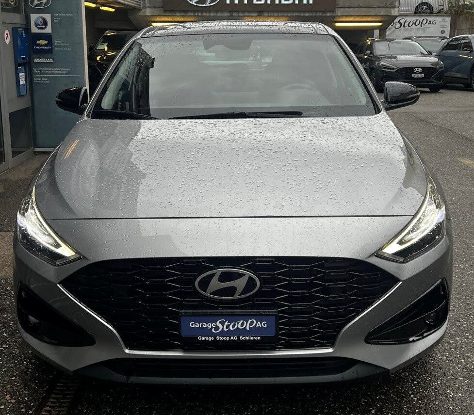 HYUNDAI i30 1.5 T-GDi Vertex, Mild-Hybrid Benzin/Elektro, Occasion / Gebraucht, Automatik - 7