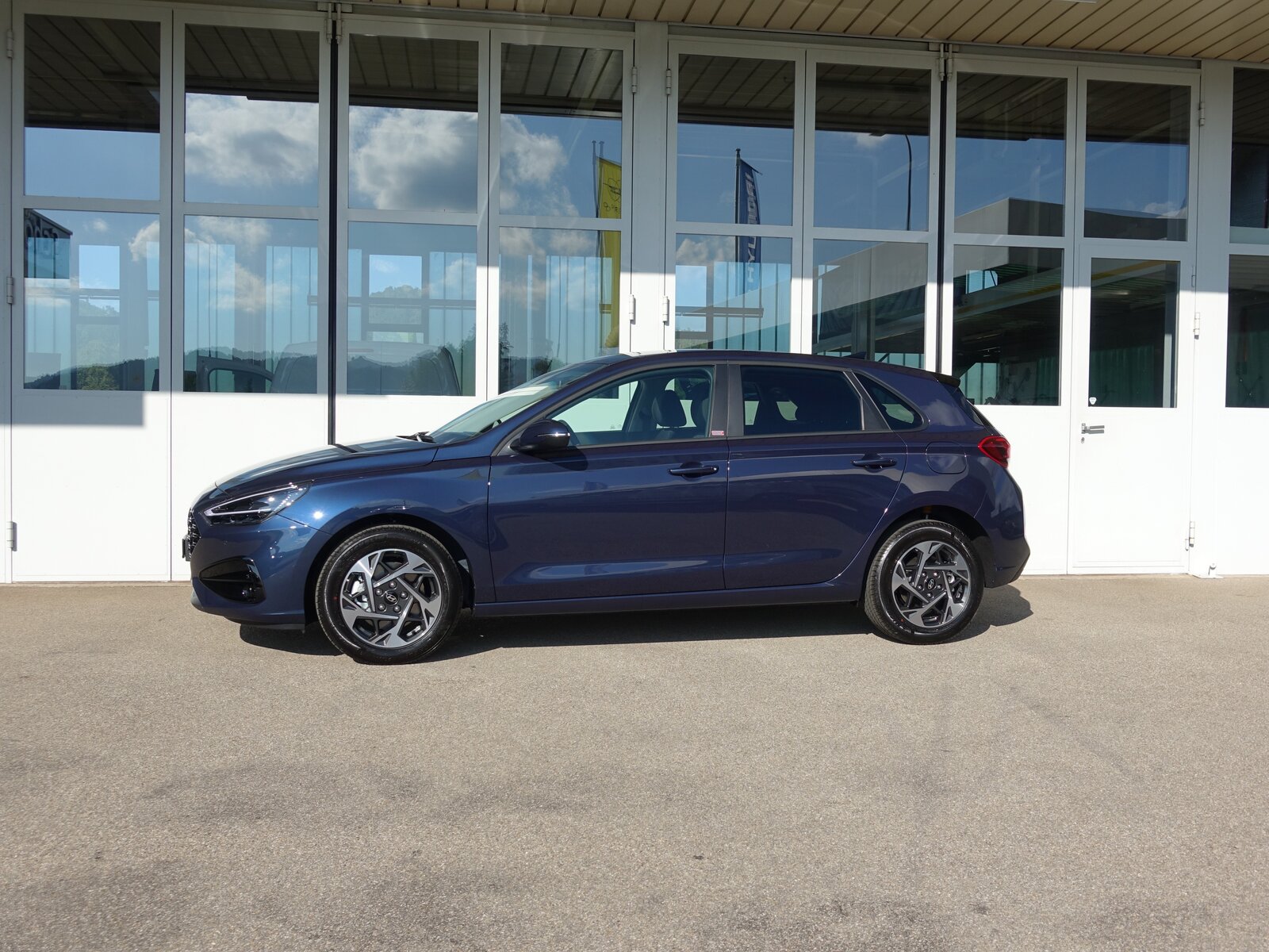 HYUNDAI i30 1.5 T-GDi Amplia DCT, Hybride Leggero Benzina/Elettrica, Occasioni / Usate, Automatico - 3