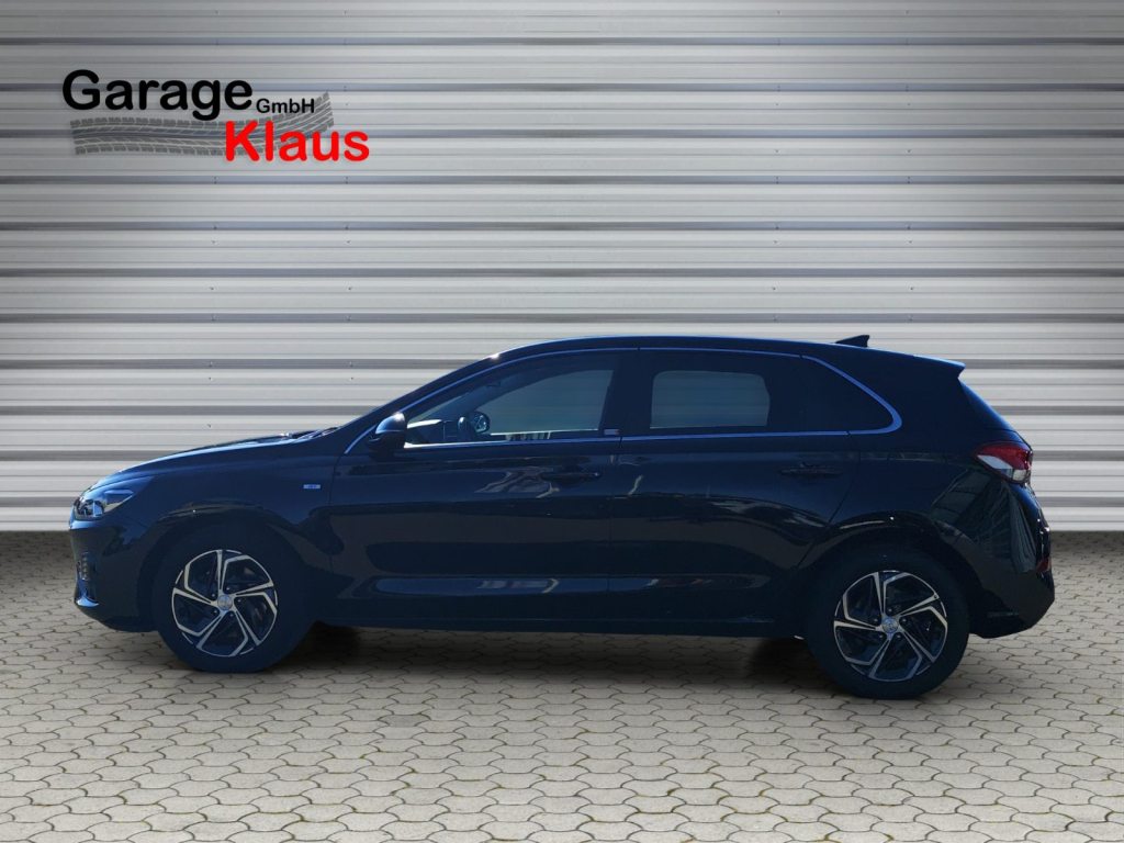 HYUNDAI i30 1.5 T-GDi Amplia 48V MH DCT, Mild-Hybrid Petrol/Electric, Second hand / Used, Automatic - 3