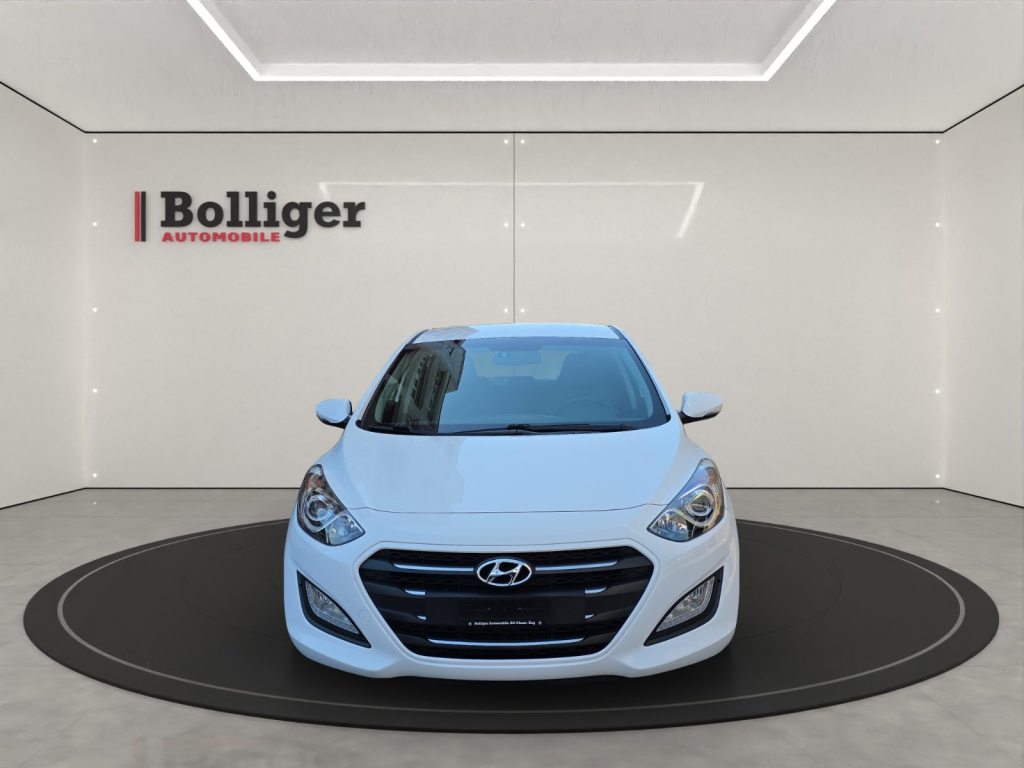 HYUNDAI I30 1.6 GDi Plena, Petrol, Second hand / Used, Manual - 2