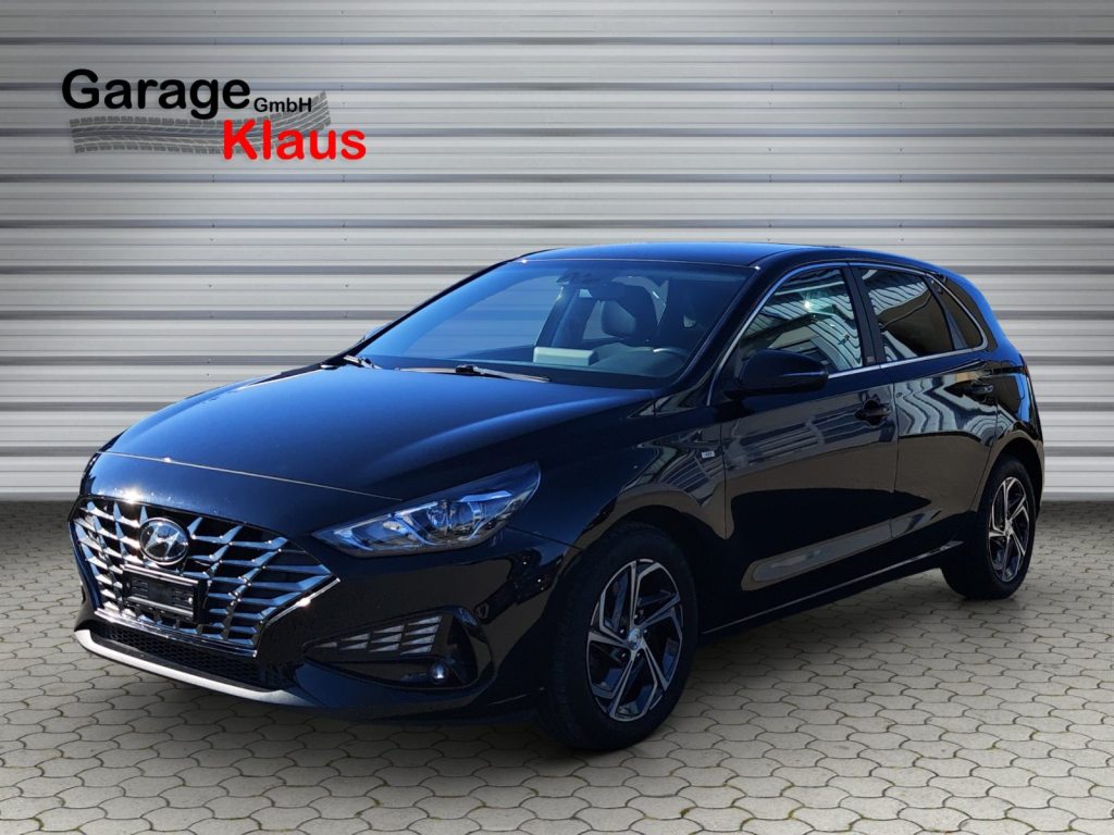 HYUNDAI i30 1.5 T-GDi Amplia 48V MH DCT