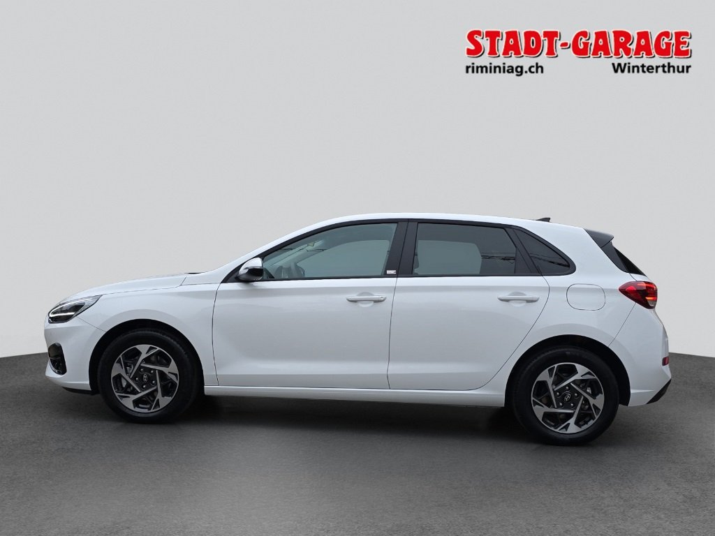 HYUNDAI i30 1.5 T-GDi Amplia, Mild-Hybrid Benzin/Elektro, Vorführwagen, Automatik - 7