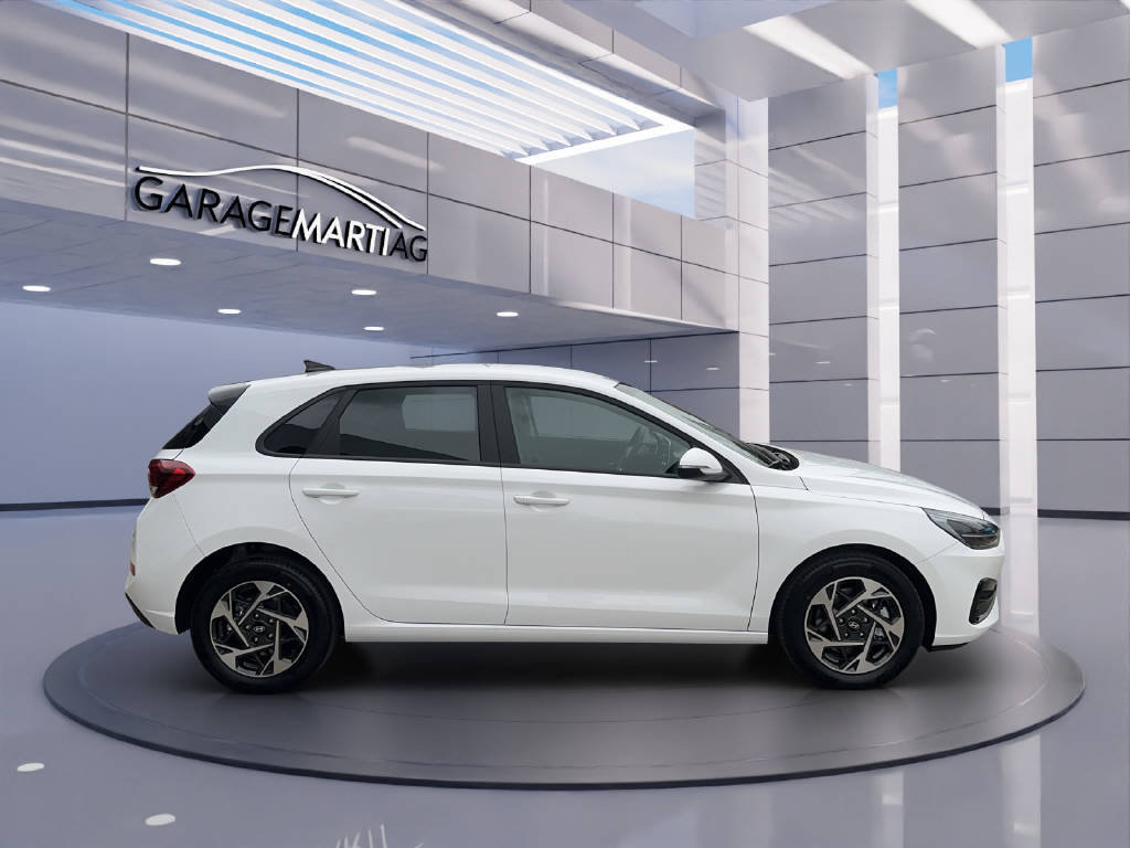 HYUNDAI i30 1.5 T-GDi Amplia, Hybride Léger Essence/Électricité, Voiture de démonstration, Automatique - 3