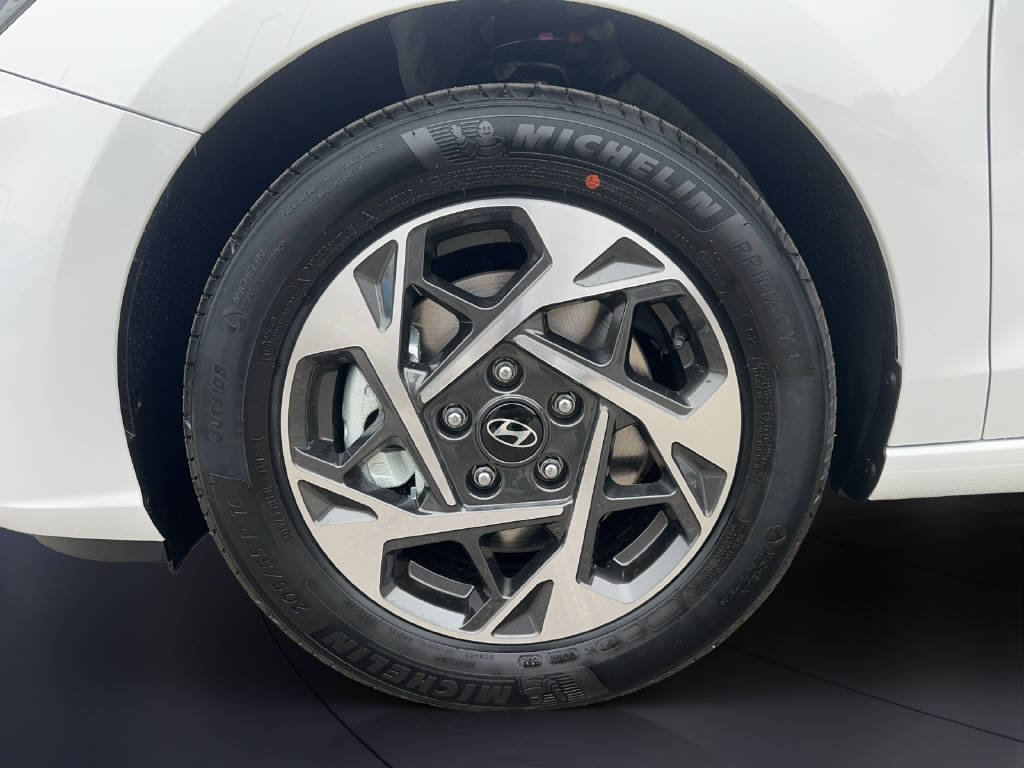 HYUNDAI i30 1.5 T-GDi Amplia, Hybride Léger Essence/Électricité, Voiture de démonstration, Automatique - 7