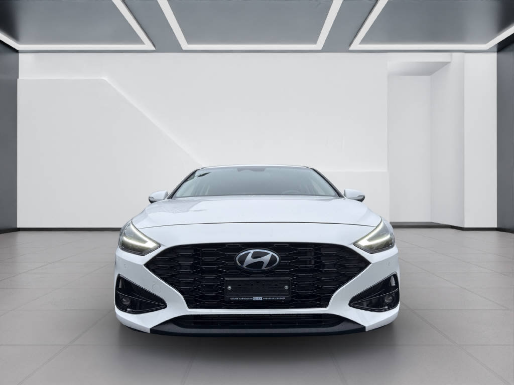 HYUNDAI i30 1.5 T-GDi Amplia, Mild-Hybrid Benzin/Elektro, Vorführwagen, Automat - 2