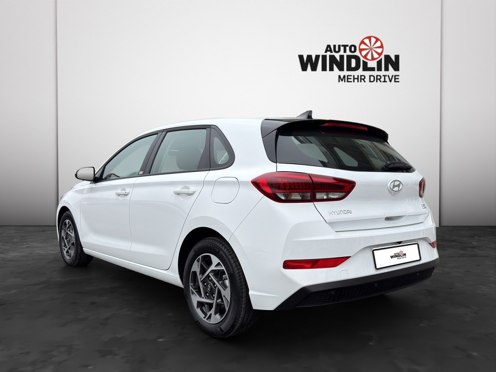 HYUNDAI i30 1.5 T-GDi Origo, Mild-Hybrid Benzin/Elektro, Vorführwagen, Automatik - 3