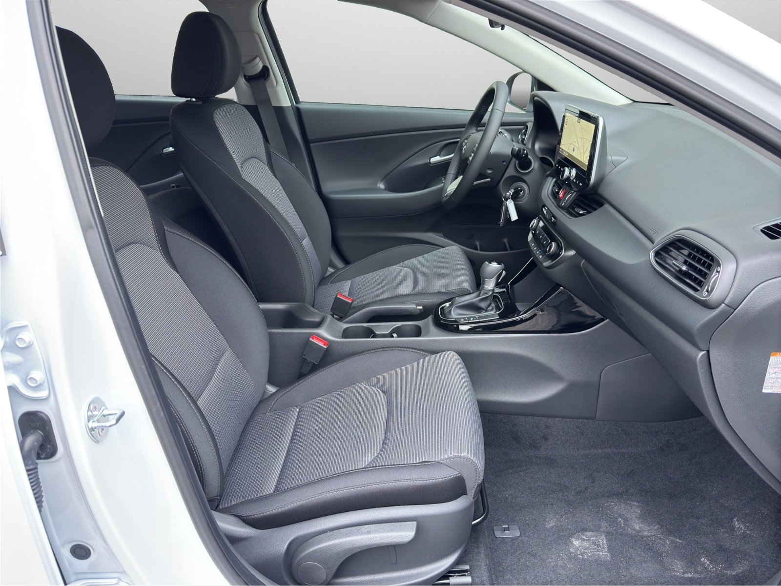 HYUNDAI i30 1.5 T-GDi Origo, Mild-Hybrid Benzin/Elektro, Vorführwagen, Automatik - 7