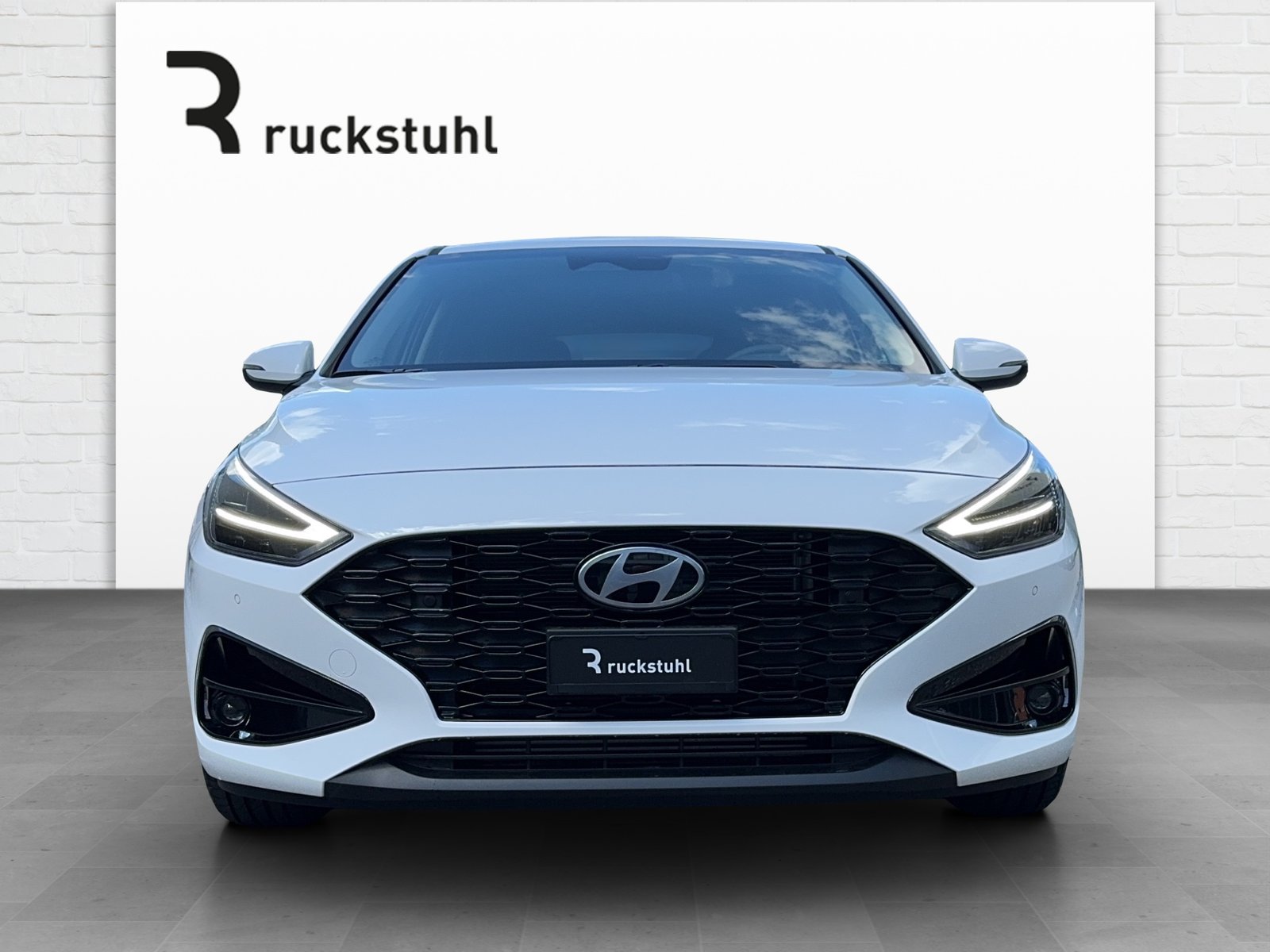 HYUNDAI i30 1.5 T-GDi Amplia, Mild-Hybrid Benzin/Elektro, Vorführwagen, Automatik - 2