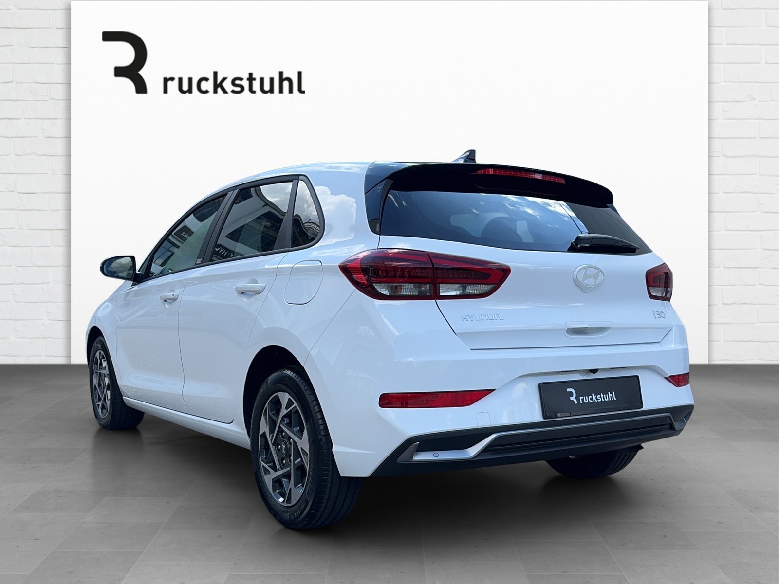 HYUNDAI i30 1.5 T-GDi Amplia, Mild-Hybrid Benzin/Elektro, Vorführwagen, Automatik - 4