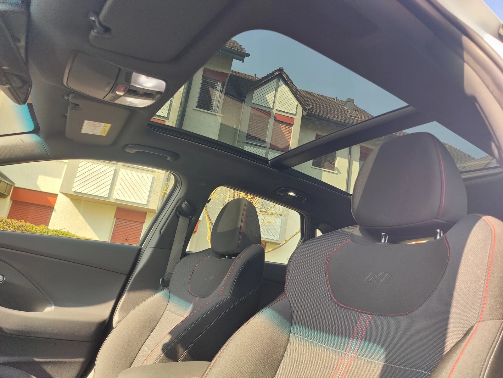 HYUNDAI i30 Fastback 1.5 T-GDi N-Line, Full-Hybrid Petrol/Electric, Ex-demonstrator, Manual - 7
