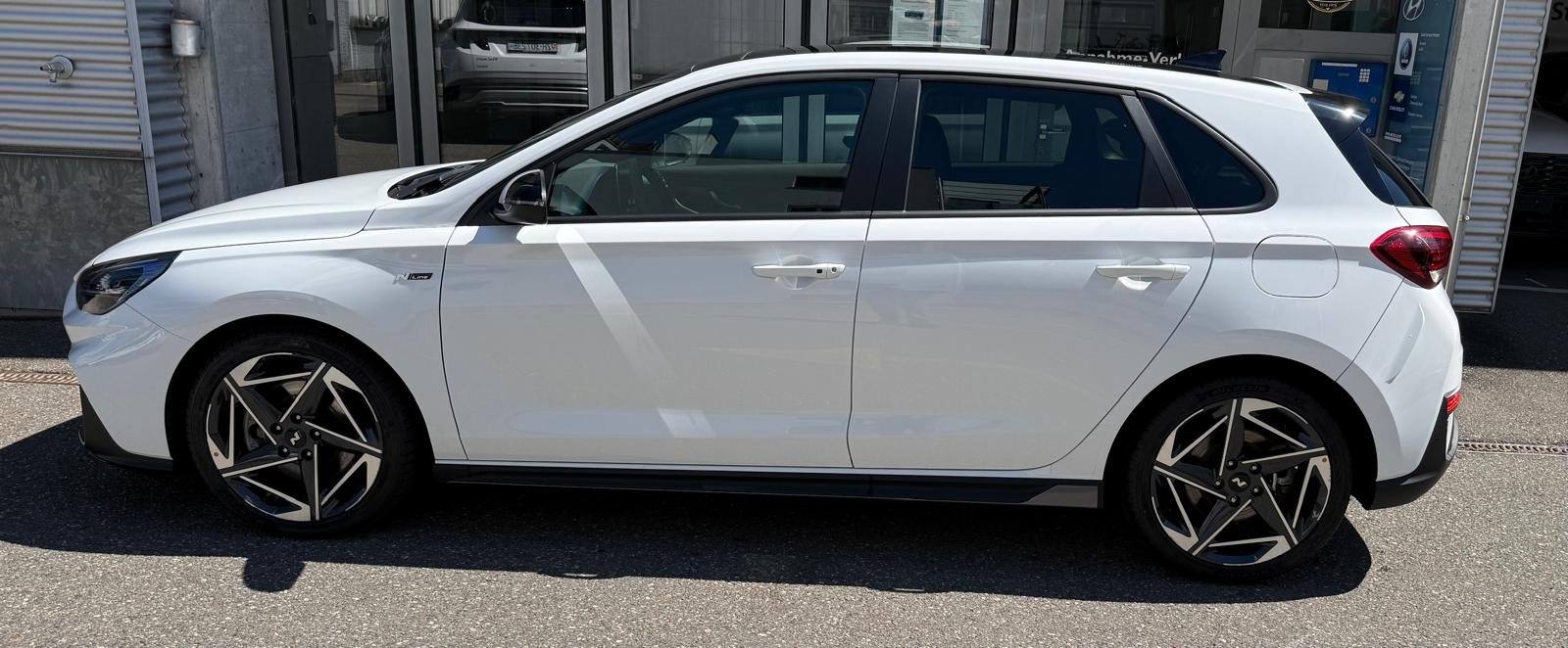 HYUNDAI I30