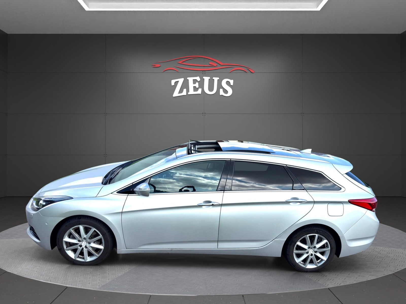 HYUNDAI i40 Wagon 1.7 CRDI Vertex Automatic, Diesel, Occasion / Utilisé, Automatique - 3