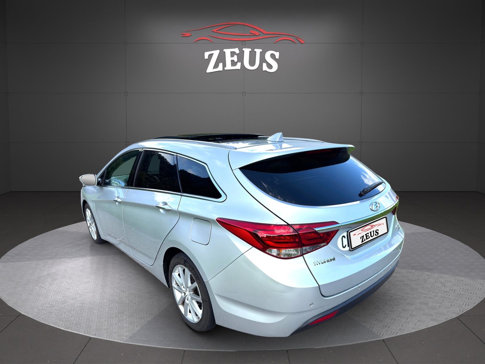 HYUNDAI i40 Wagon 1.7 CRDI Vertex Automatic, Diesel, Occasion / Utilisé, Automatique - 5