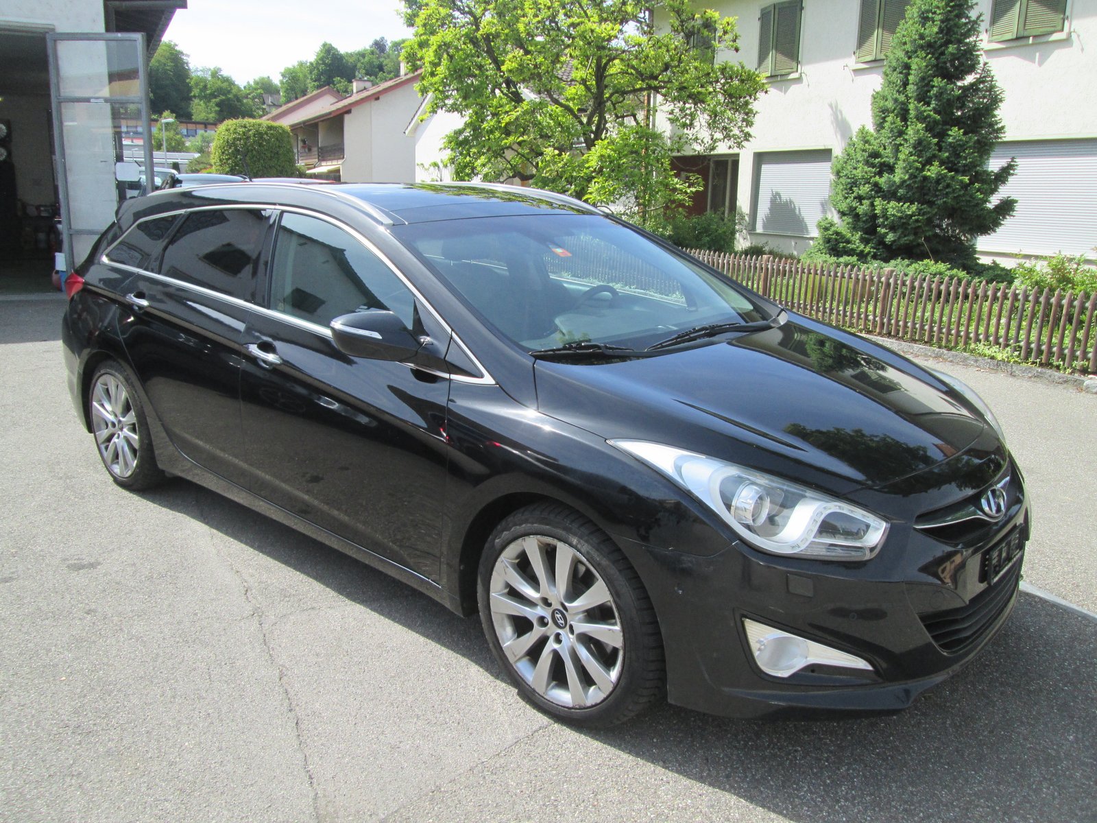 HYUNDAI i40 Wagon 1.7 CRDI Premium, Diesel, Occasion / Utilisé, Manuelle - 6
