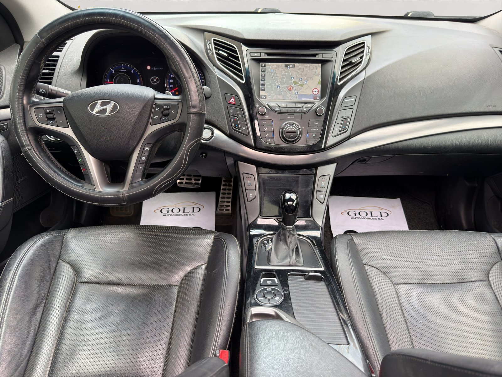 HYUNDAI i40 Wagon 1.7 CRDI Vertex Automatic, Diesel, Occasioni / Usate, Automatico - 3