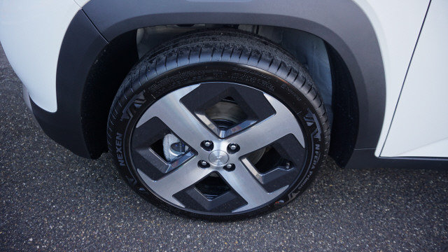 HYUNDAI Inster 49kWh Vertex, Ex-demonstrator, Automatic - 7