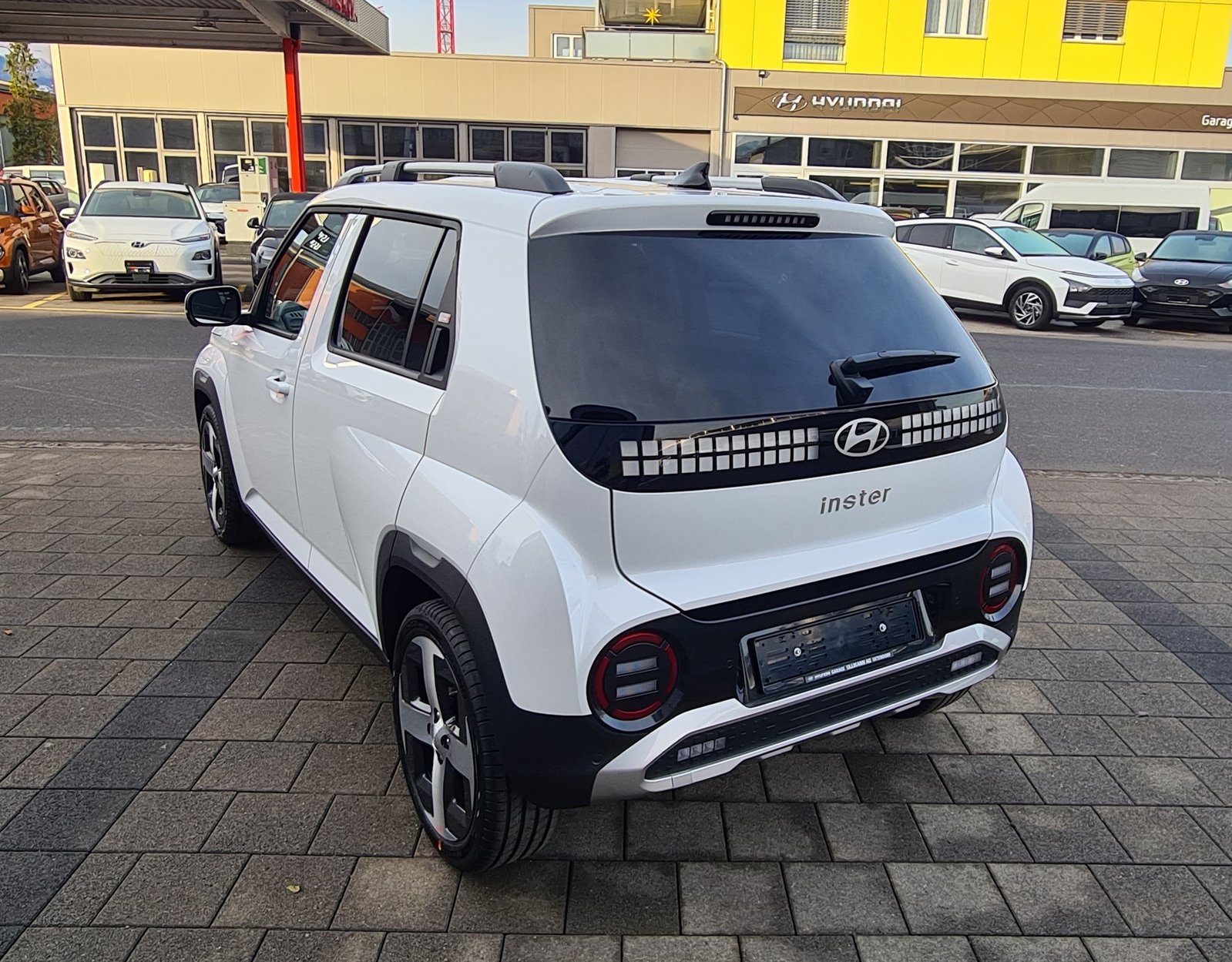 HYUNDAI Inster 49kWh Vertex, Elektro, Neuwagen, Automatik - 6