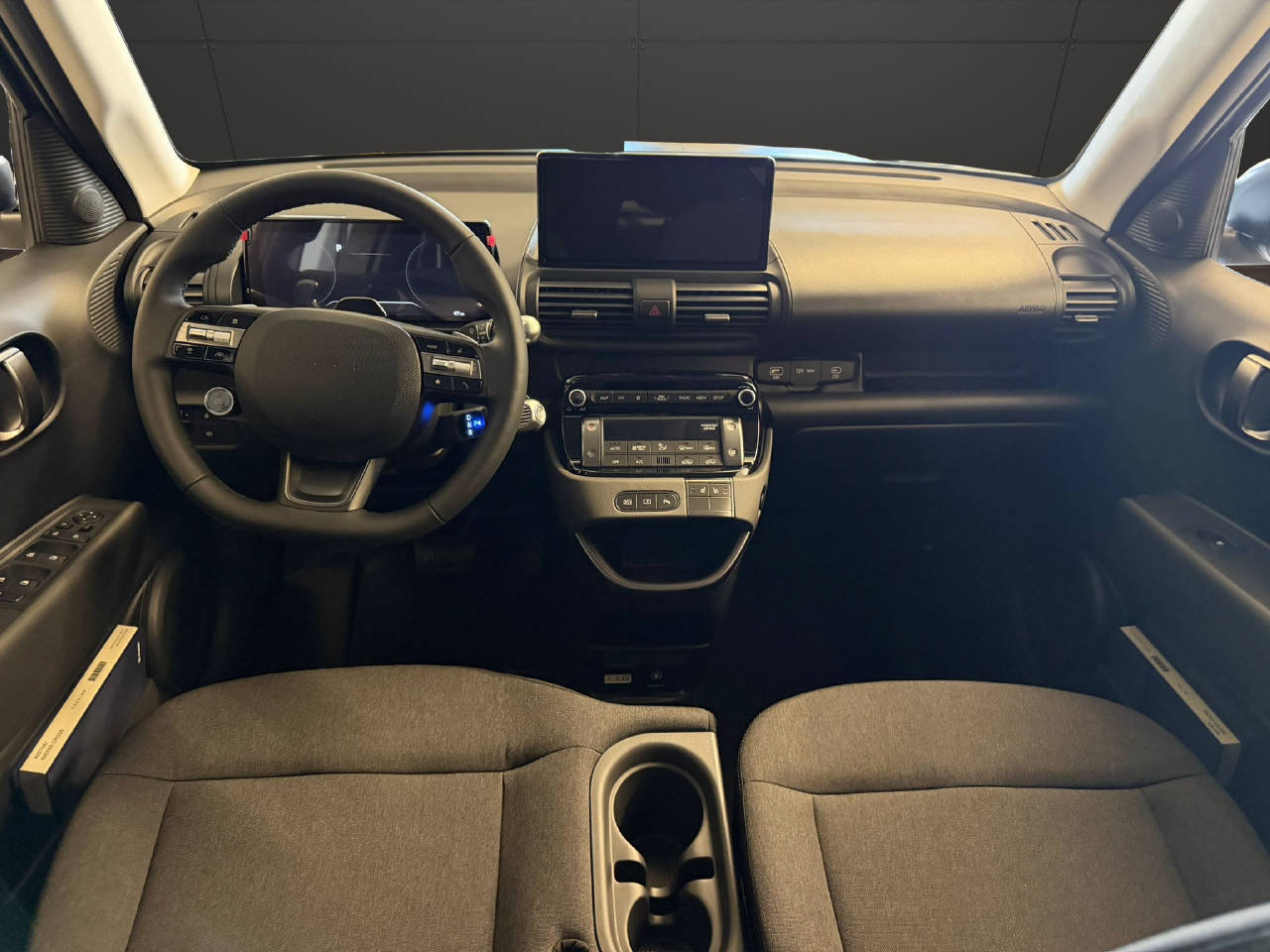 HYUNDAI Inster Electric Amplia, Elektro, Neuwagen, Automatik - 4