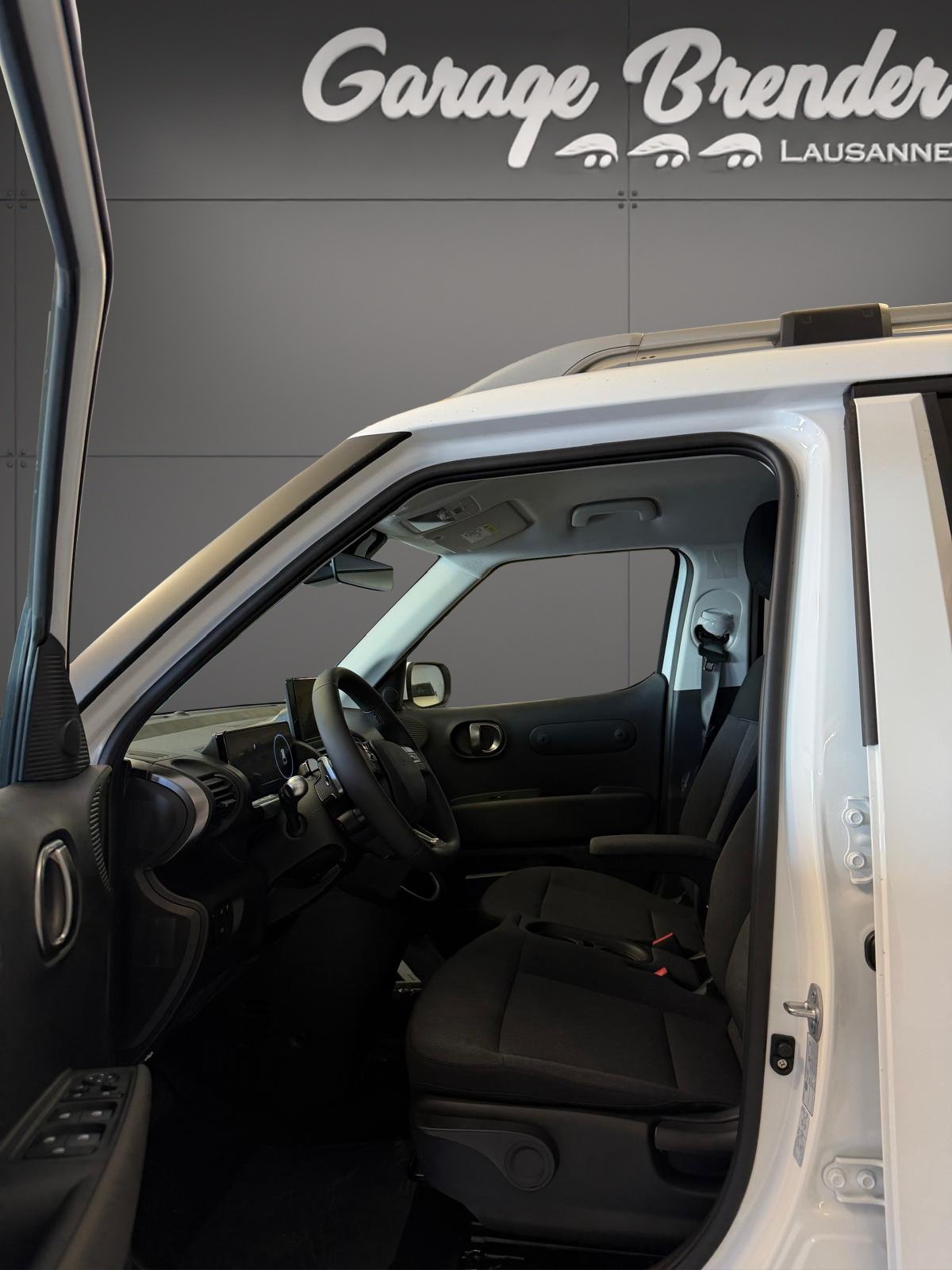 HYUNDAI Inster Electric Amplia, Elettrica, Auto nuove, Automatico - 3