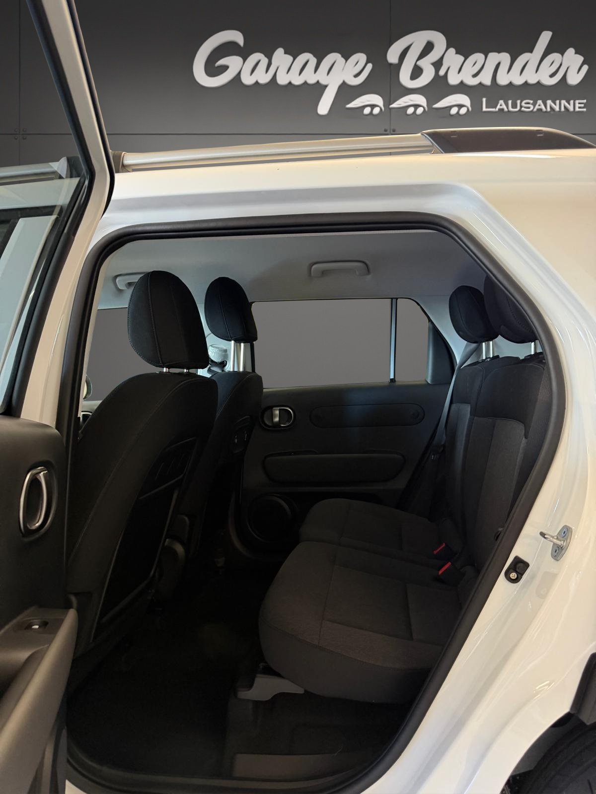 HYUNDAI Inster Electric Amplia, Elettrica, Auto nuove, Automatico - 4