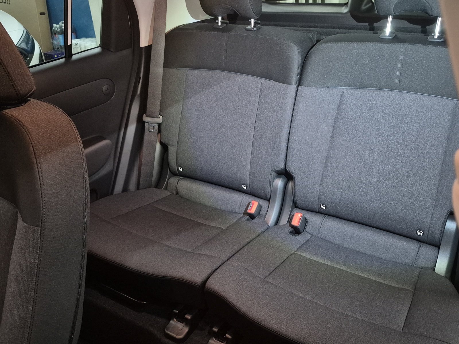 HYUNDAI Inster Electric Amplia Interior schwarz, Elektro, Neuwagen, Automatik - 7
