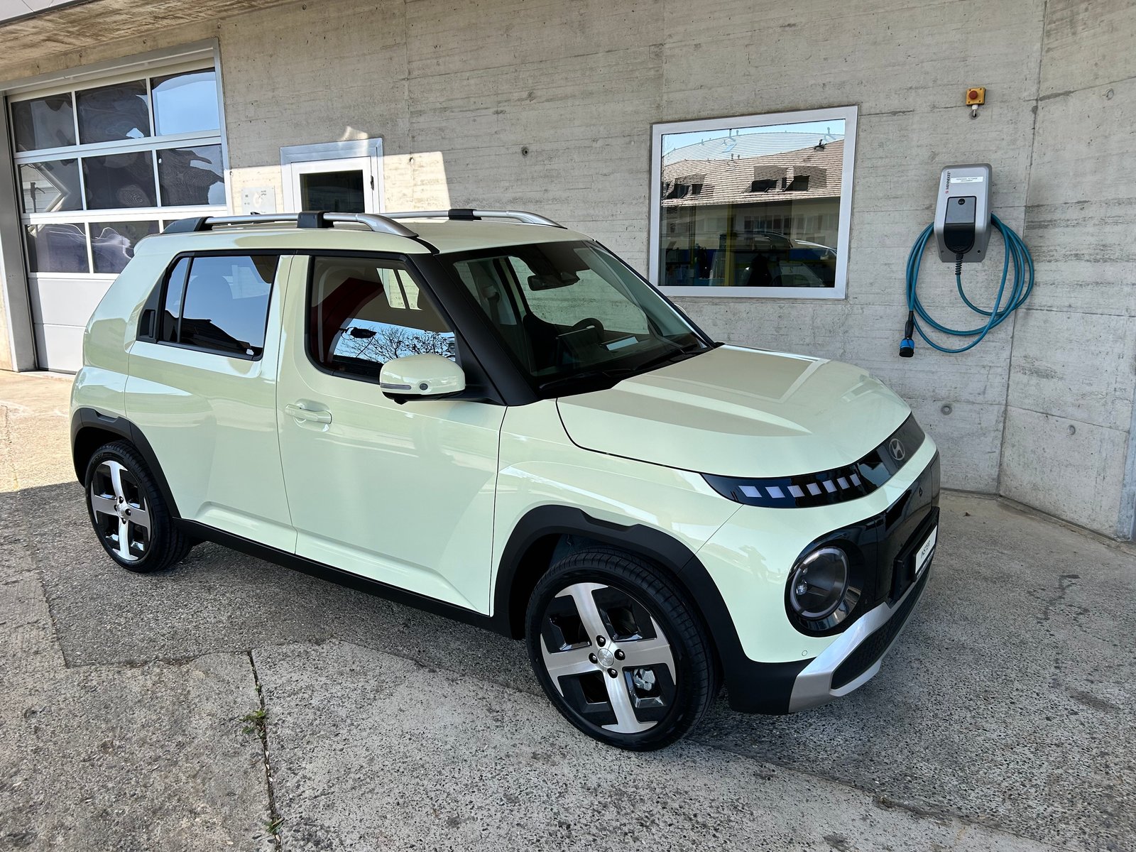 HYUNDAI Inster 49kWh Vertex, Elektro, Neuwagen, Automatik - 3